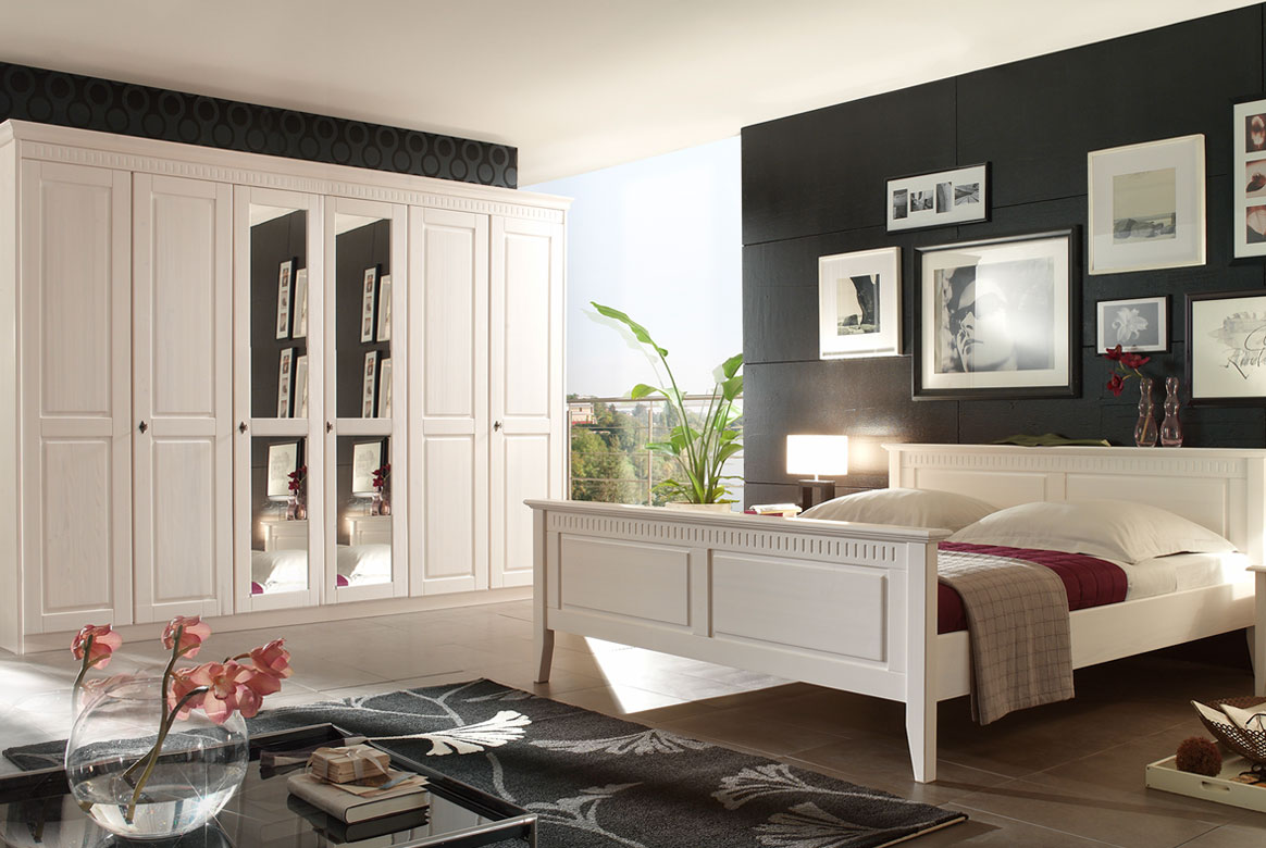 Schlafzimmer Landhaus weiß massiv Bozen SchlafzimmerLandhaus weiß massiv Bozen