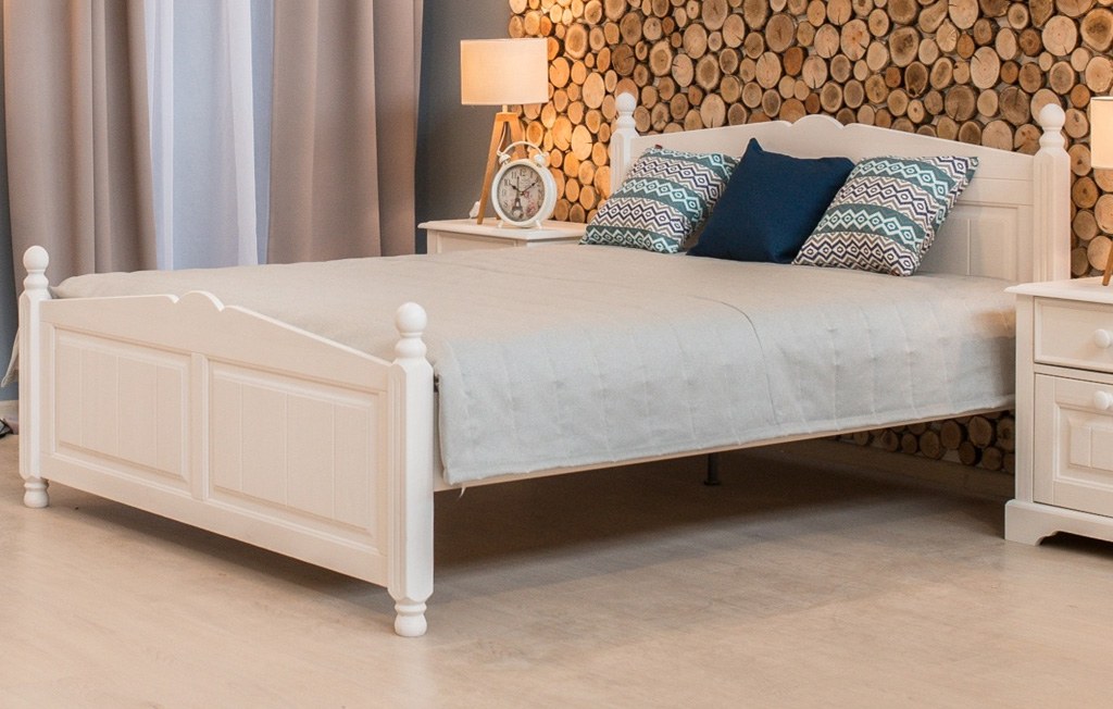 Landhausstil Massivholzbett weiß 180x200 mit Nachtkonsole Pisa Massivholzbett weiß 180x200 mit Nachtkonsole Landhausstil Pisa von MMI Sleeping