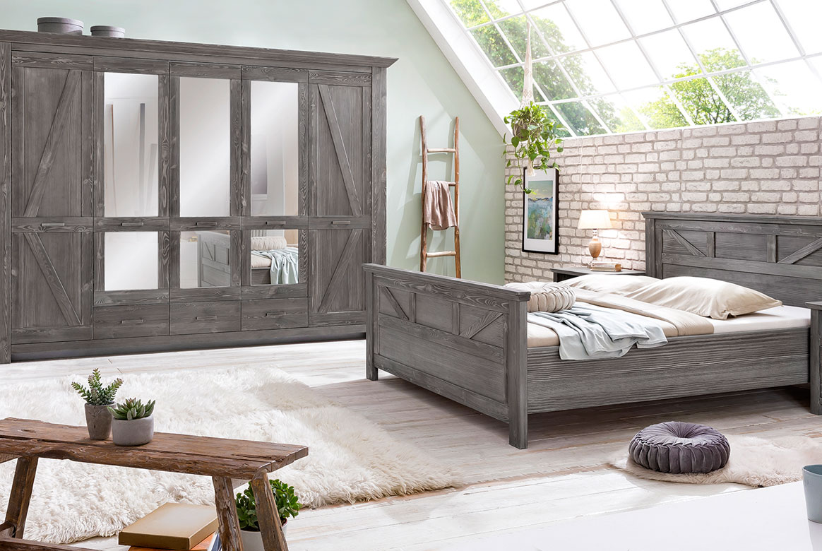 Schlafzimmer Landhaus Altkiefer teilmassiv Baleo | P05 Schlafzimmer Landhaus Altkiefer teilmassiv Baleo | P05