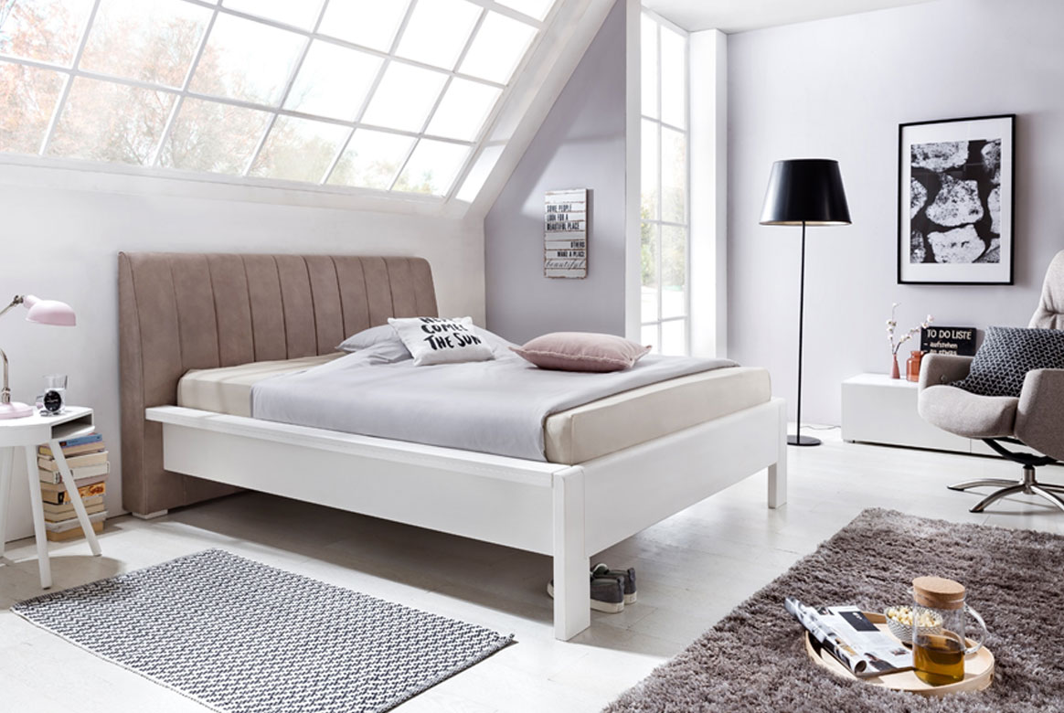 Abbildung Landhausstil Bett mit Polsterkopfteil 180x200 cm weiß Pisa | T10 Abbildung Landhausstil Bett mit Polsterkopfteil 180x200 cm weiß Pisa | T10