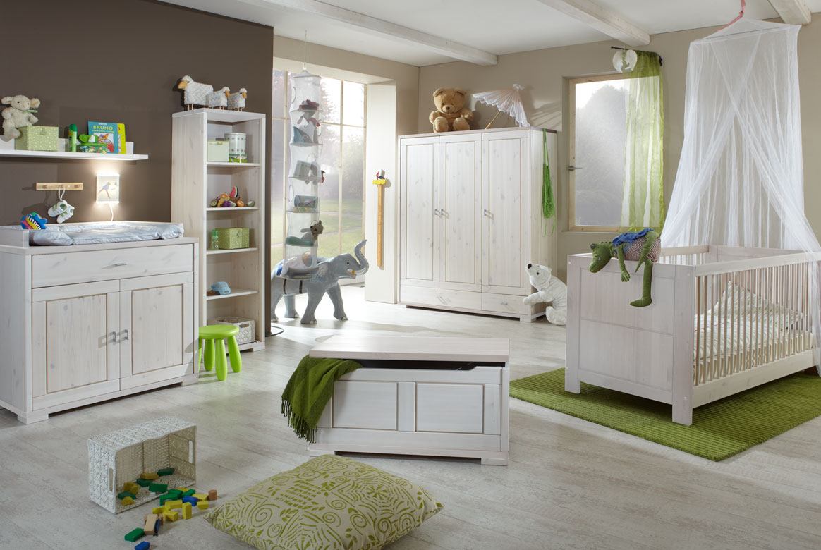 Abbildung Babyzimmer Massivholz weiss - Absetzung gebeizt geölt Goldberg | B02 Abbildung Babyzimmer Massivholz weiss - Absetzung gebeizt geölt Goldberg | B02