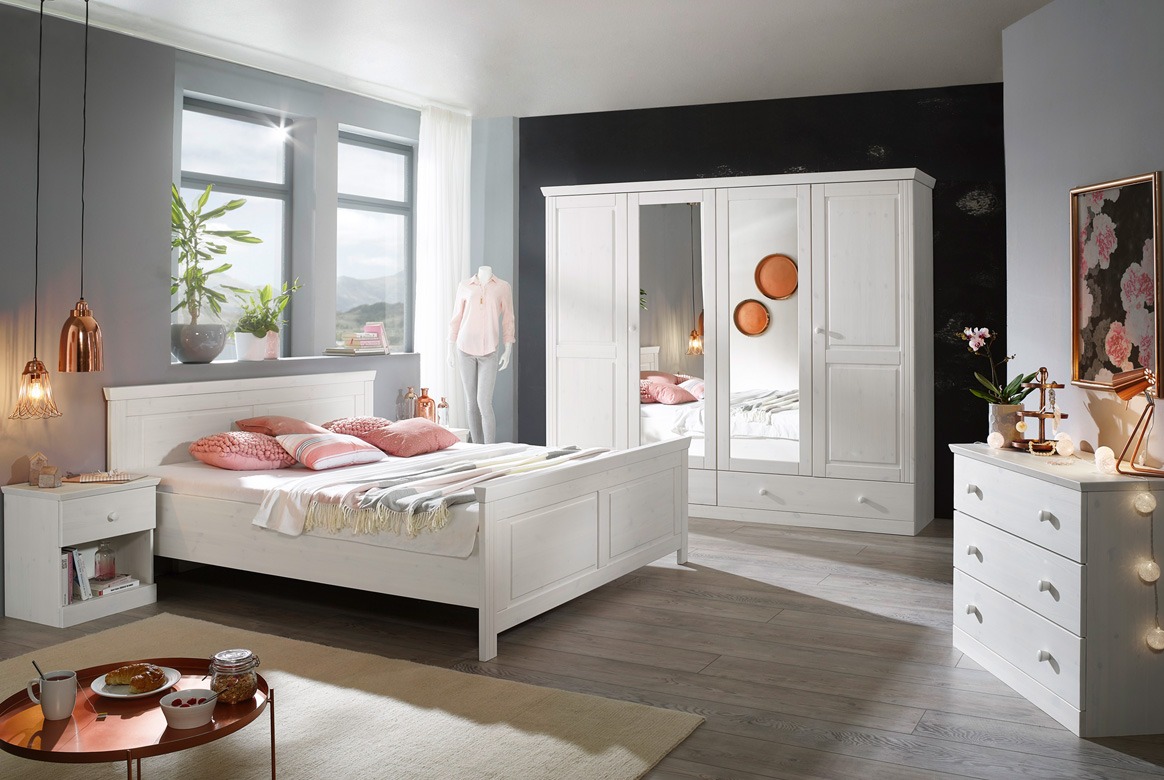 Schlafzimmer Landhausstil | Eleganze | Kiefer Massivholz ...